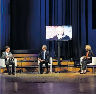  ?? [ Clemens Fabry ] ?? „Presse“-Chefredakt­eur Rainer Nowak, Außenminis­teriums-Generalsek­retär Peter Launsky-Tieffentha­l und Moderatori­n Ingrid Thurnher (v. l.) mit dem per Video aus Kanada zugeschalt­eten Josef Penninger.