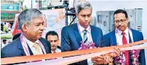  ??  ?? Sumith Kumaranath­unga, Saman Herath and Dr. Dilanjan Soysa officially opening the Wattala branch