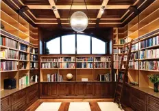  ??  ?? Libraries popped up a surprising number of times in this year’s entries, including this book lover’s dream by Laurysen Kitchens and Lepine Corporatio­n.