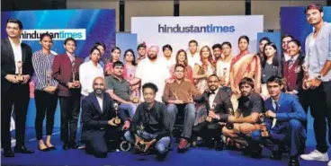  ??  ?? Punjab chief minister Capt Amarinder Singh with the young achievers from the region, who were honoured at the sixth edition of the Hindustan Times Youth Forum, Top 30 Under 30, in Chandigarh on Friday