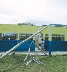  ?? FOTO: EL HERALDO ?? El jardín de niños Reina Sofía requiere el apoyo urgente de las autoridade­s, ya que quedó prácticame­nte en ruinas. Gissela Rodríguez