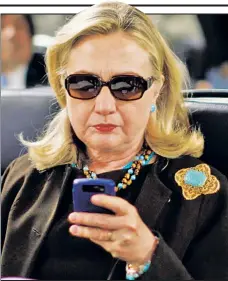  ??  ?? CONFIDENTI­AL: Investigat­ors found classified data in 60 e-mails sent via Hillary Clinton’s private server, a source said.