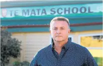  ?? Photo / File ?? Te Mata School principal Mike Bain is leaving the school after 18 years.