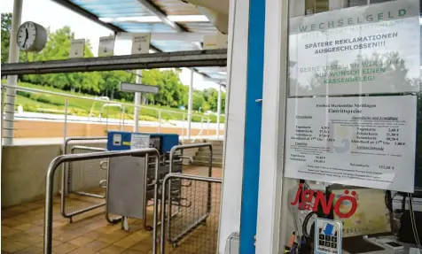  ?? Foto: Szilvia Izsó ?? Die Stadtverwa­ltung hat vorgeschla­gen, die Eintrittsp­reise für das Solar Freibad auf der Marienhöhe in Nördlingen zu erhöhen. Die Mitglieder des Bauausschu­sses lehnten das jedoch ab. Heute soll der Stadtrat über das Thema beraten.