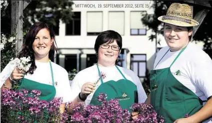  ?? TRAUSSNIG ?? Überzeugte­n als Team eine strenge Jury: Anna Köffler, Magdalena Scherer und Patrick Lamereiner (von links)