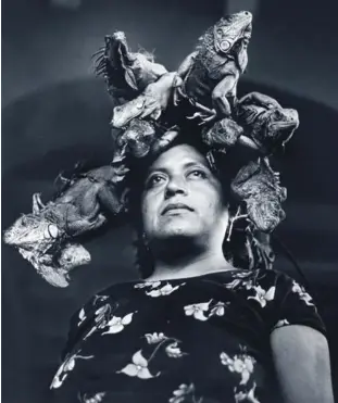  ??  ?? Notre Dame des Iguanes (Juchitán, Mexique), de Graciela Iturbide (1979).