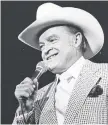  ??  ?? Bob Hope entertaine­d a sellout crowd at the Stampede on July 14, 1976.