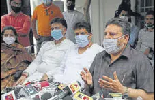  ?? HT PHOTO ?? Jammu and Kashmir Apni Party president Syed Altaf Bukhari during a press conference in Jammu.