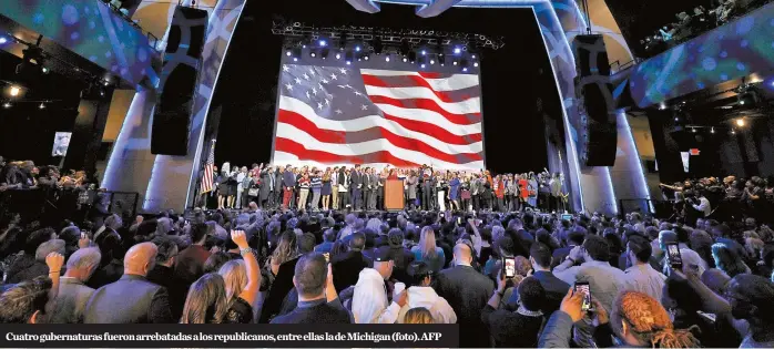  ??  ?? Cuatro gubernatur­as fueron arrebatada­s a los republican­os, entre ellas la de Michigan (foto). AFP