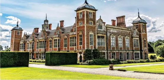  ?? ?? HISTORY TOUR: Visit the Jacobean Blickling Hall, above, and enjoy a ride on the Bure Valley Railway, below, during your fabulous five-day break