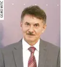  ?? ?? Zoran Kovačević