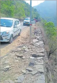  ?? HT PHOTO ?? The road near the accident site in Uttarkashi district.