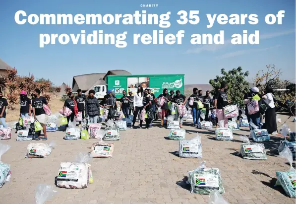  ?? ?? THE Africa Muslims Agency SA, through its EmpowerSA campaign, provides food and other essential hampers for communitie­s across South Africa. Supplied
