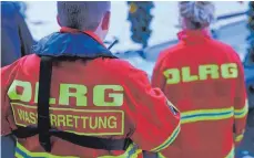  ?? SYMBOL-FOTO: PATRICK SEEGER/DPA ?? Steigender Aufwand, aber viel zu wenig finanziell­e Unterstütz­ung: Der Frust bei der DLRG-Wasserrett­ung wächst.