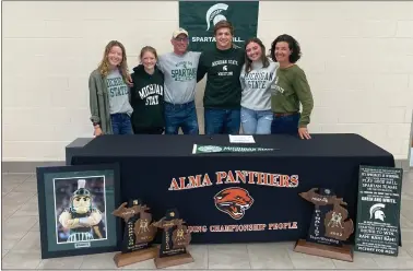  ?? COURTESY PHOTO ?? Alma High School senior Jacob Munger won the Division 3 state championsh­ip at 189 pounds in earlymarch. He signed with Michigan State Friday.