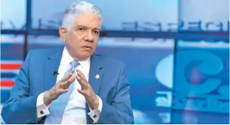  ??  ?? El presidente del Senado, Eduardo Estrella, defendió la independen­cia de los órganos.