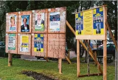  ?? Archivfoto: Heinz Sturm ?? In Utting wird es weiterhin keine Sammelwänd­e für Wahlplakat­e (im Bild ein Beispiel aus Füssen) geben.