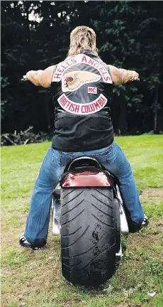  ?? FILES ?? B.C.’s Combined Forces Special Enforcemen­t Unit is expressing concern about Hells Angel Hal Bruce Porteous’ offer to help people acquire medical marijuana growing licences.