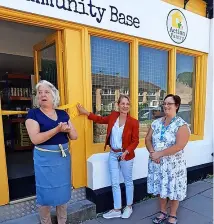  ?? ?? From left, Mercy in Action CEO Allison Todd, Bath MP Wera Hobhouse and Cllr Sarah Moore at the opening of the food pantry on Twerton High Street