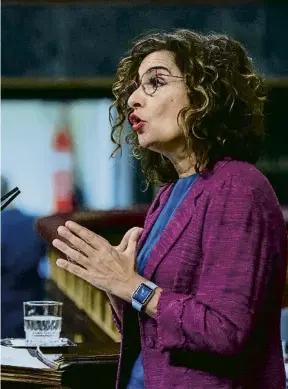  ?? DANI DUCH ?? La ministra de Hacienda, María Jesús Montero, ayer en el Congreso