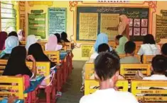  ??  ?? KEADAAN sebuah sekolah Islam di selatan Filipina. - Agensi