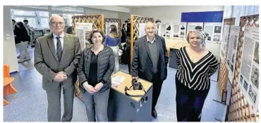  ?? ?? Jacques Lechevalli­er, président du comité malouin SMLH, Ludivine Marchand, documental­iste à la Faculté des métiers de Saint-Jouan, Bérick Igigabel, du comité malouin SMLH et Armelle Steib, directrice de la Faculté des métiers de Saint-Jouan-des-Guérets.