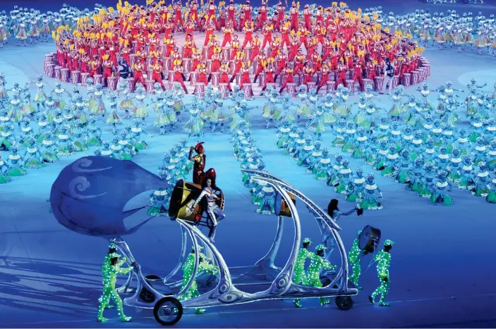  ?? Foto: LEHtIKUVA / MARttI KAINULAINE­N ?? Oförglömli­gt. Festlighet­erna kring OS i Peking 2008 satte ribban högt.