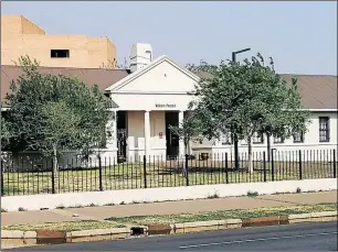  ?? ?? The old William Pescod building in Bultfontei­n Road, opposite Sol Plaatje Municipali­ty. Picture: Danie van der Lith