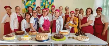  ?? Foto: Johanna Hirsch ?? Fast wie im Torten-Schlaraffe­nland: Die Hauswirtsc­haftsschul­e Schwabmünc­hen bietet im Februar einen Schnuppert­ag an.