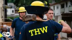  ??  ?? As Germany mourns after deadly floods devasted swaths of the country, the cleanup operation carries on