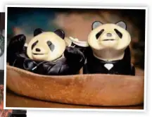  ?? FOTO: PEKKA PÄÄKKÖ ?? Sparbössor­na tillverkad­es av Sparbanken på 1970-talet. Sedan Ingrids bortgång vårdar Sixten deras gemensamma samlingar av pandor.