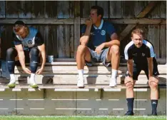  ?? Foto: Andreas Lenuweit (Archiv) ?? Patrick Eckers (rechts) ist seit dieser Saison Trainer des Fußball-Kreisligis­ten TSV Mindelheim.