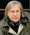  ??  ?? Tennis-Legende Ilie Nastase wurde die Akkreditie­rung entzogen. Foto: Alastair Grant, dpa