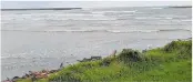  ?? Photo / Neil Reid ?? Looking out the Wairoa River mouth.