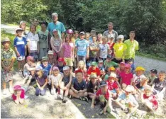  ?? Fotos: David Stadler ?? Der Natur auf der Spur waren die Buben und Mädchen in der zweiten Woche des Ferienzelt­lagers in Mindelheim.