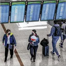  ?? JOHN SPINK/JOHN.SPINK@AJC.COM ?? Hartsfield-Jackson Internatio­nal Airport expects 2.22 million passengers for the Thanksgivi­ng travel period that began Saturday and runs through the Monday after Thanksgivi­ng, up sharply from about 1.6 million last year.