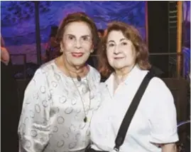  ?? ?? Geralda Farias e Joseilde Mendonça prestigiar­am a abertura da exposição Van Gogh Live, no Riomar
