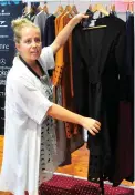  ?? PICTURE: BRENDAN MAGAAR ?? IT'S A WRAP: Designer Isabel de Villiers shows one of the classic wrap dresses.