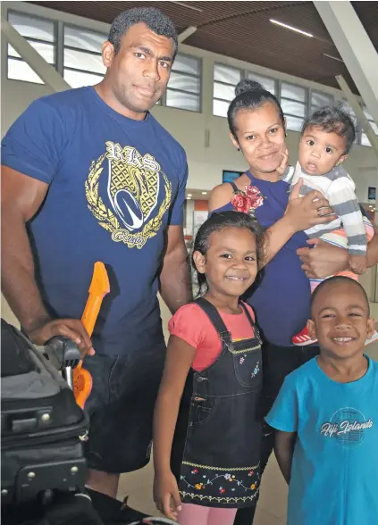  ?? Photo: Waisea Nasokia ?? From left: Fiji Airways Flying Fijians No.8 Nemani Nagusa with his wife Kesa, and children Amalini, 5, Nemani Jnr, 4 and four months old Frances at Nadi Internatio­nal Airport on August 11, 2018.