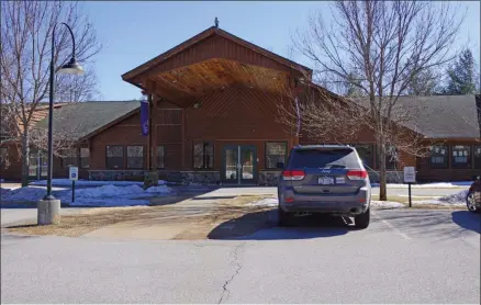  ?? MEDIANEWS GROUP FILE ?? The Saratoga Independen­t School is lcated at 459 Lake Ave. in Saratoga Springs.