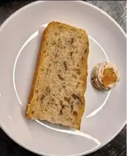  ?? — ABIRAMI DURAI/THE
STAR ?? Foccacia bread served alongside a roasted portobello mushroom butter, which utilised mushrooms that were oddshaped and would otherwise have been discarded by importers.