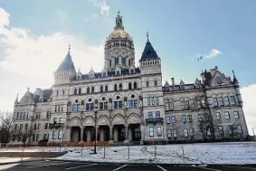  ?? Ned Gerard/Hearst Connecticu­t Media ?? The Connecticu­t State Capitol in Hartford.