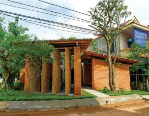  ??  ?? Photo credit: Tran Tuan Trung, Tran Ngoc Phuong
Factfile
Design Team: Doan Thanh Ha, Tran Ngoc Phuong, Chu Kim Thinh
Contractor: HPA Vietnam jsc
Total Floor Area: 123sq m
Year of completion: 2013