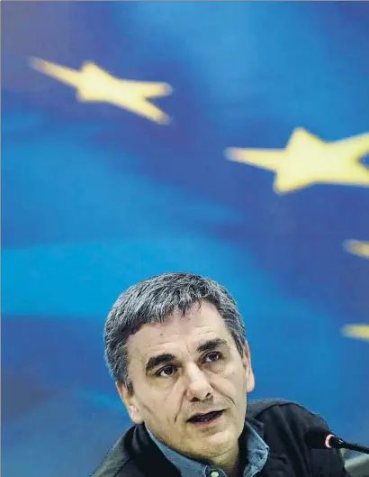  ?? ALKIS KONSTANTIN­IDIS / REUTERS ?? Euclid Tsakalotos, ministre de Finances grec
