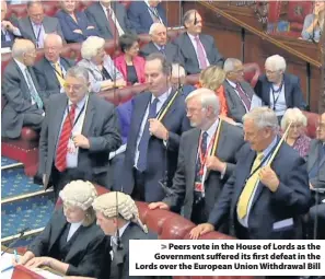  ??  ?? > Peers vote in the House of Lords as the Government suffered its first defeat in the Lords over the European Union Withdrawal Bill