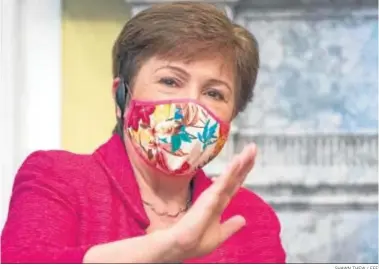  ?? SHAWN THEW / EFE ?? Kristalina Georgieva, directora gerente del Fondo Monetario Internacio­nal, ayer, en Washington.