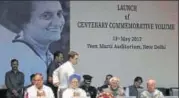  ?? VIPIN KUMAR/HT ?? Congress leader Anand Sharma, Manmohan Singh, VP Hamid Ansari, President Pranab Mukherjee and Congress VP Rahul Gandhi at the book launch in New Delhi on Saturday.