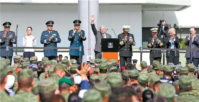  ?? NELLY SALAS ?? El Presidente electo durante el acto en el Campo Militar Número 1.