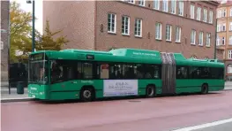  ?? FOTO: LEIF INGVARSON/MOSTPHOTOS ?? ■En ledbuss från åker i Malmö. Svenska Nobina har inte ännu gått ut med exakta detaljer om hur bussarna i Helsingfor­s kommer att se ut.