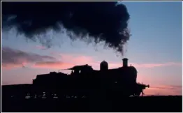  ?? ?? Ï
At the end of the day with a freight charter by Loose Coupled on the Bluebell Railway on February 5, 2010, silhouette­s were attempted by Station Approach on the embankment near Horsted Keynes. The distinctiv­e outline and open cab of GWR ‘Dukedog’ 4-4-0 No. 9017 Earl of Berkeley provide nice shapes against a pinkish sky.
K64 film, shutter speed 500th, aperture f5.6.